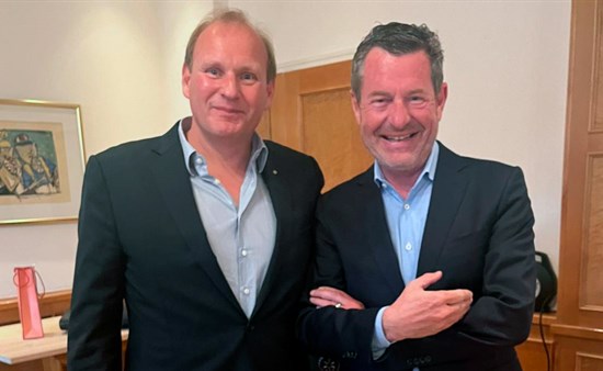 v.l.n.r. Olaf Matthies (Rotary Waldhof) und Kai Diekmann (ehemaliger BILD-Chefredakteur)