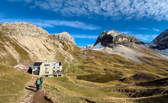 Die Rappenseehütte auf 2091m ist die größte Hütte des deutschen Alpenvereins.