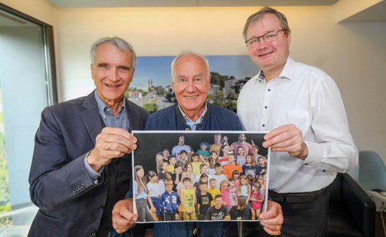v.l.n.r. Prof. Dr. Björn Gehl, Volker Crayen (RC Bielefeld-Waldhof) und Volker Neuhöfer (Helpup mit Herz und Hand e.V.)